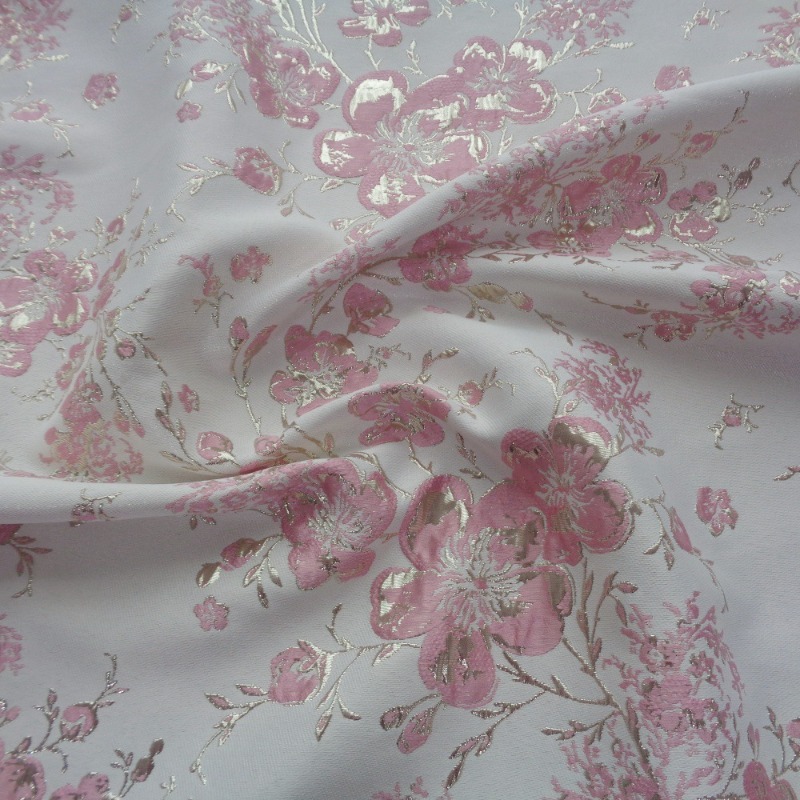 100x145cm Çiçek Desenli Kabart - Sewing Thread In Textile incelemesi ve fiyatı